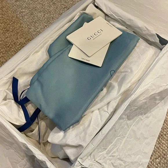 Authentic Gucci 1977 black/peach floral sneakers womens sz 39 - Picture 8 of 15